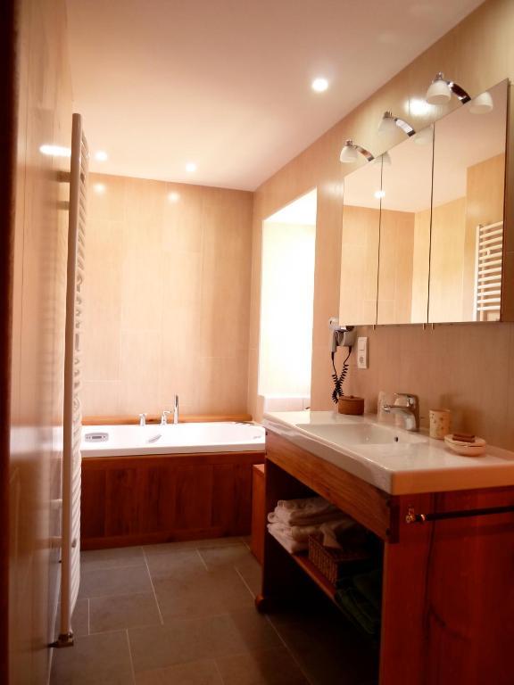 Bozouls Chambres D'Hotes Du Hameau Les Brunes الغرفة الصورة